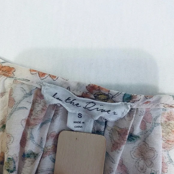 Elegant Floral Maxi Dress with Ruffle Details - Picture 13 of 16